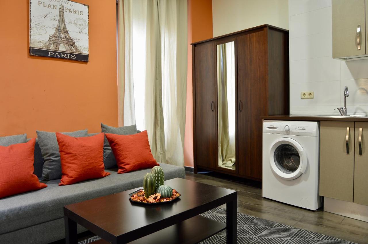 Apartamentos Fuencarral Madrid Extérieur photo