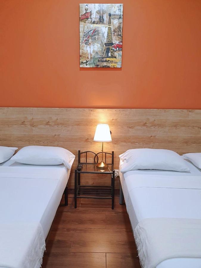 Apartamentos Fuencarral Madrid Extérieur photo